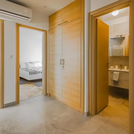 Apartament Saten Near The